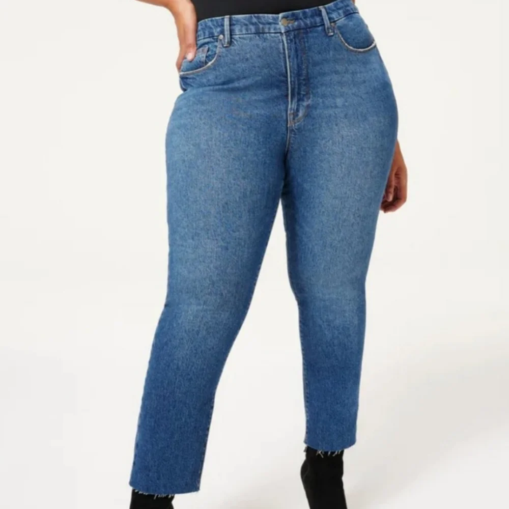 NWT good american good classic blue 940 hi rise raw hem denim